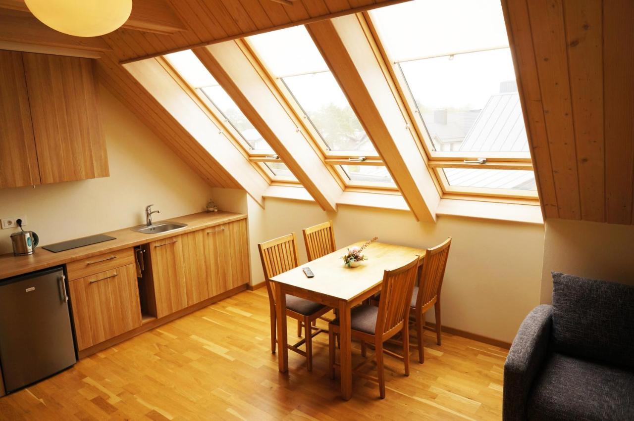 Smelio Vila Apartments Palanga Ngoại thất bức ảnh